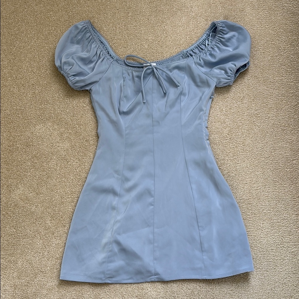 Le Lis Blue Puff Sleeve Fitted dress